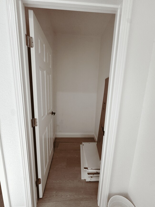 Building Photo - 1053 Brommer St