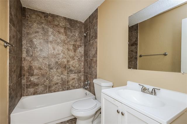 Building Photo - 4210 Maple Springs Dr