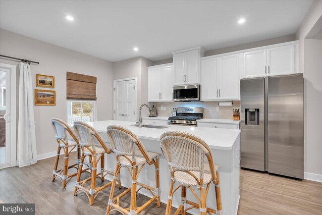 Building Photo - 5 Kohlmyer Dr