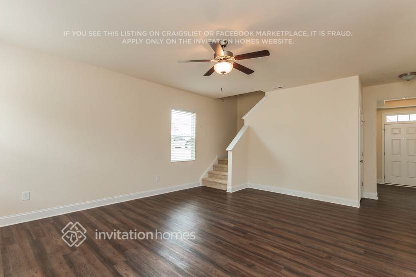 Building Photo - 206 Sassafras Rd