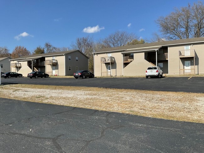 Building Photo - Newly renovated 2BR/1BA apartment in Joplin, MO near MSSU campus