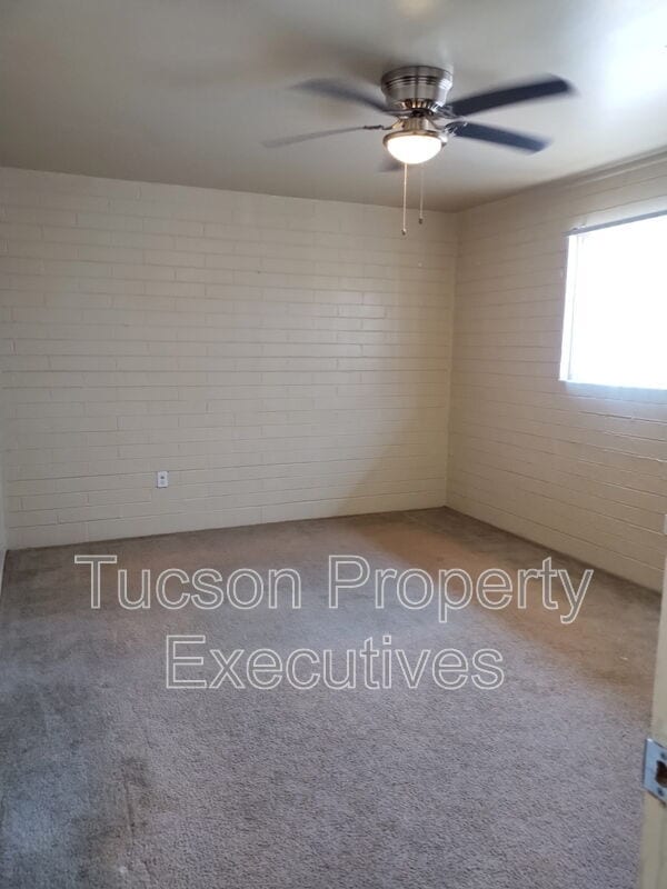 Building Photo - 8934 S Nogales Hwy