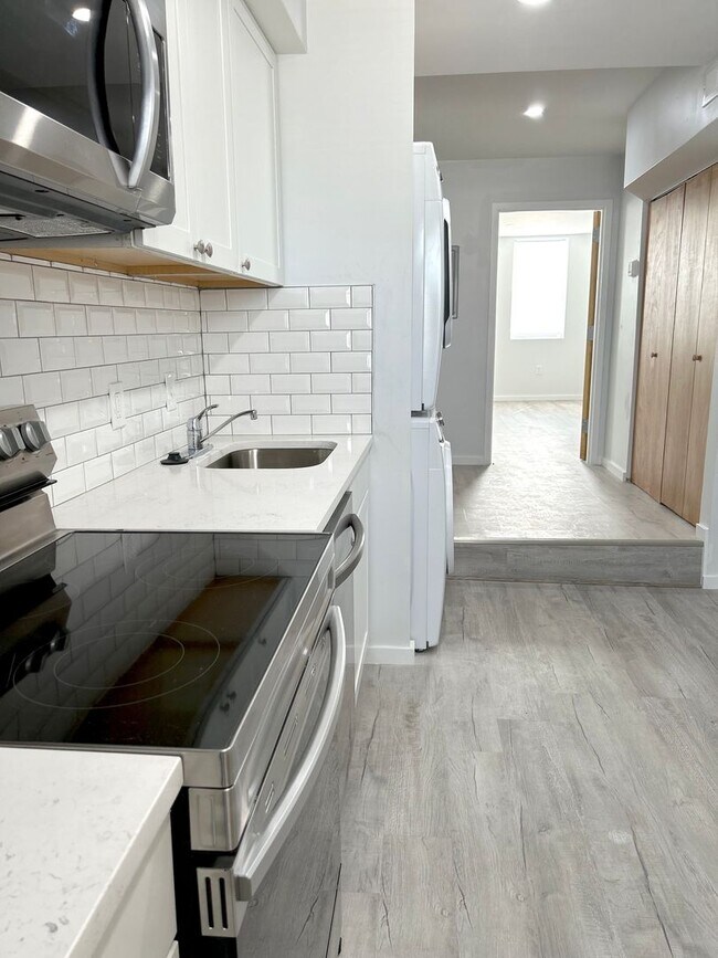 Building Photo - 1721 Mifflin St