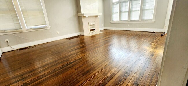 Building Photo - 134 Prospect St