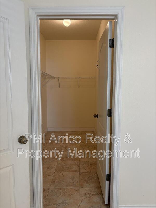 Building Photo - 8611 Olive Moss Ct