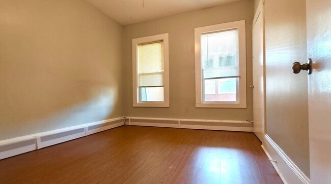 Building Photo - 553 Dorchester Ave