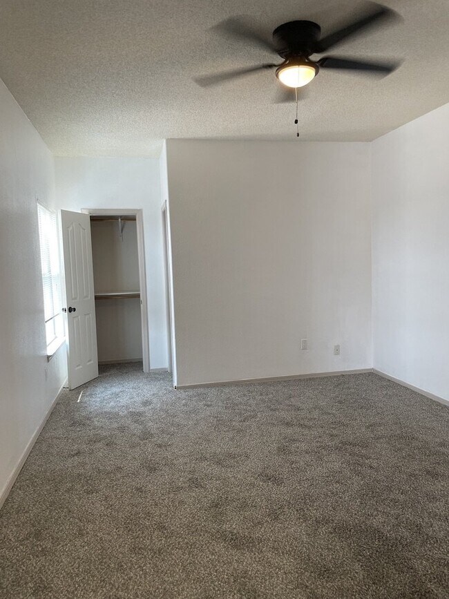 Building Photo - 12325 Tierra Arena Dr