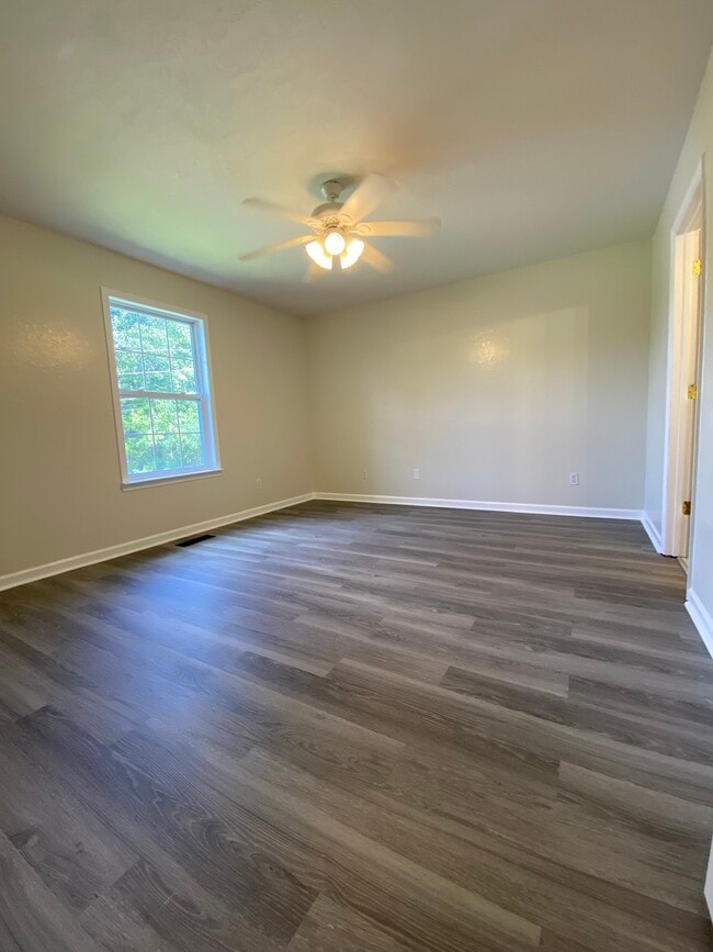 Building Photo - 7012 Bettis Acres Dr