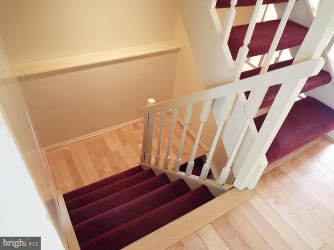 Building Photo - 3656 Woodhaven Ct