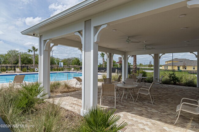 Building Photo - 2262 Willow Springs Dr