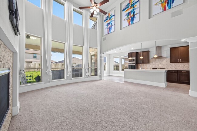 Building Photo - 32931 Franklin Brooks Dr