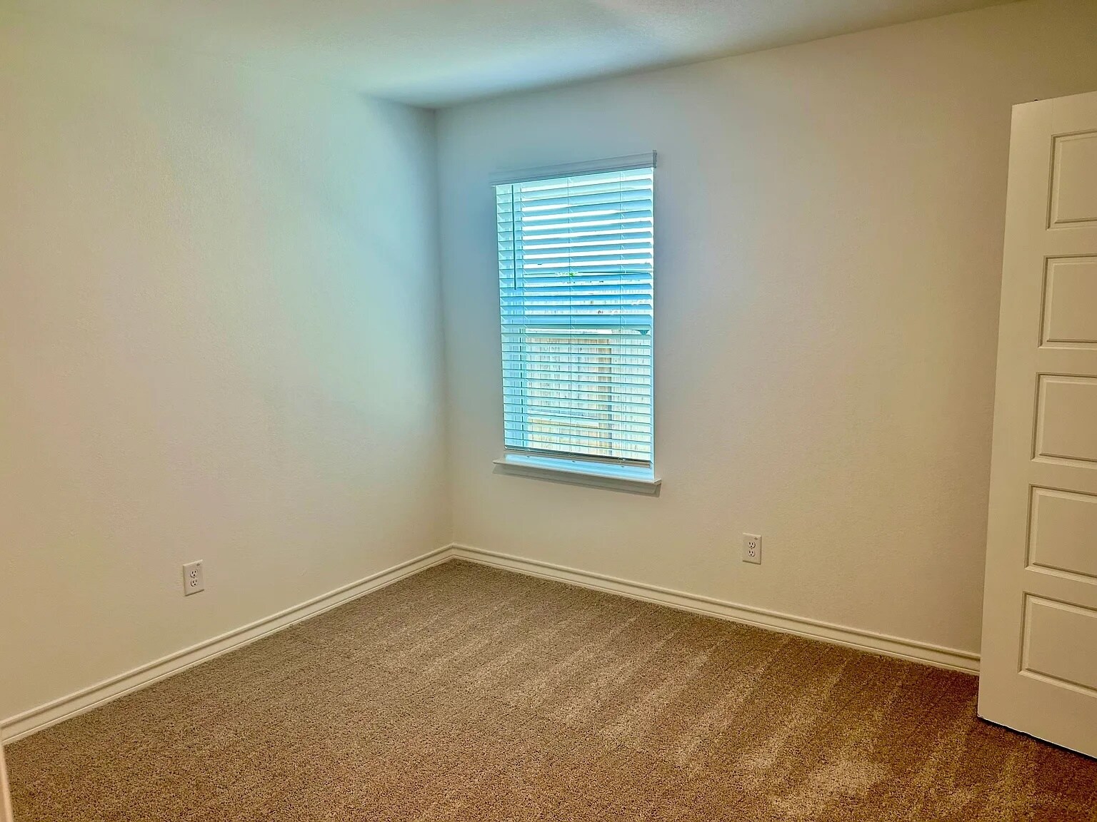 Bedroom 2 - 964 Heartseed Ave