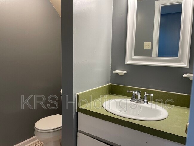 Building Photo - 3329 Weeping Willow Ln