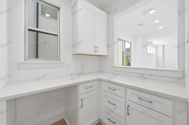 Building Photo - 1409 Silver Marten Trl