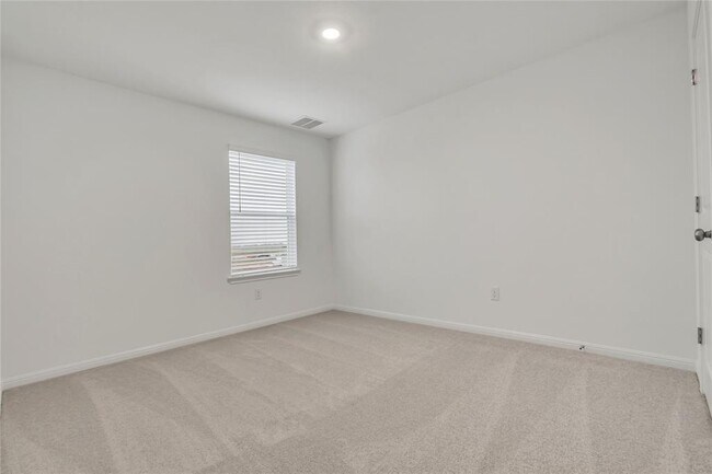 Building Photo - 5901 Jennifer Pasture Path