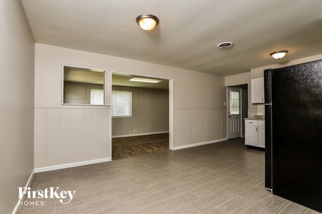 Building Photo - 1495 Mullanphy Ln