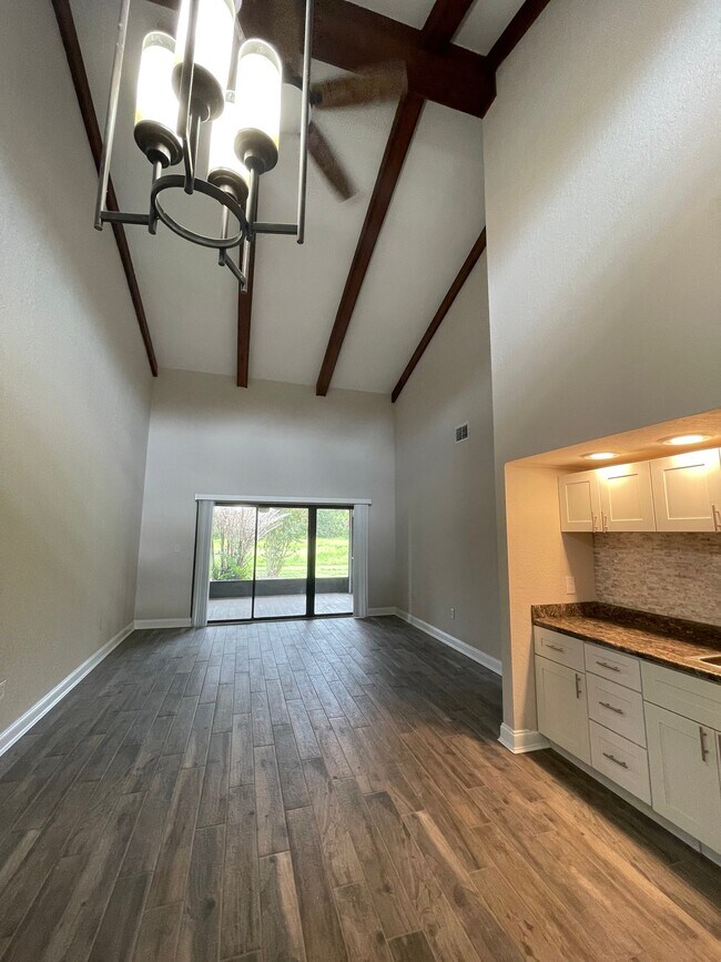 Building Photo - 5225 Imperial Lakes Blvd