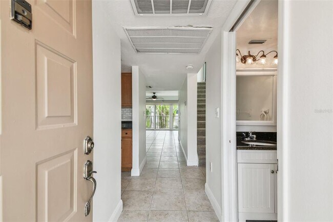 Building Photo - 7550 Sunshine Skyway Ln S