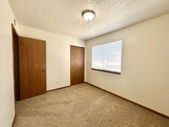 Building Photo - Two Bedroom Home in Southwest Grand Rapids