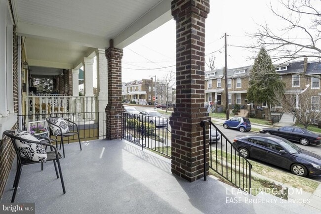 Building Photo - 4707 9th St NW