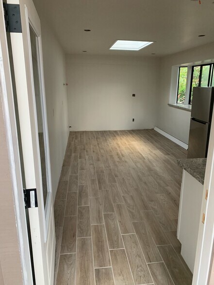 Building Photo - 2182 Foothill Dr