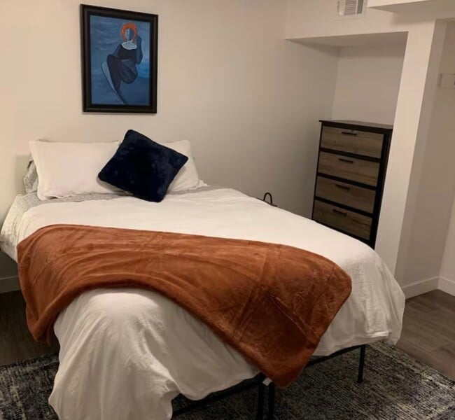 Building Photo - 1816 18th Ave