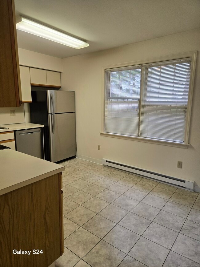 Building Photo - 7 Brantwood Dr
