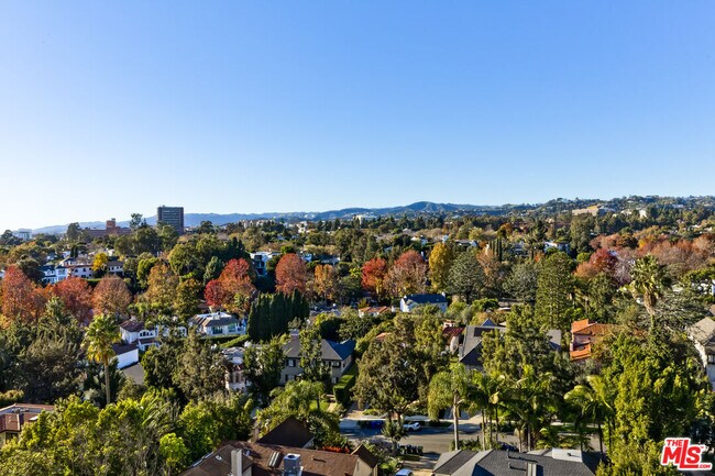 Building Photo - 10445 Wilshire Blvd
