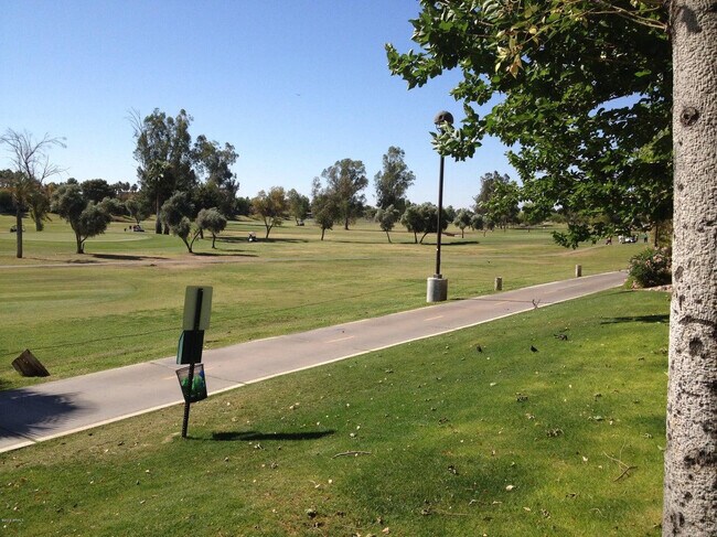 Building Photo - 7777 E Main St