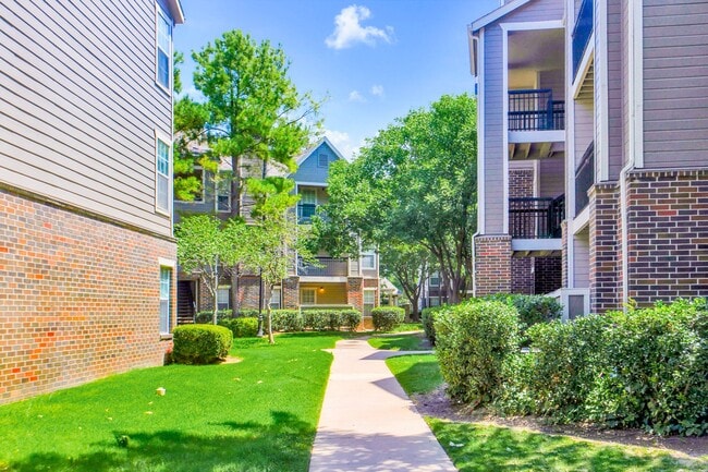 Building Photo - Riverside Park Apartments