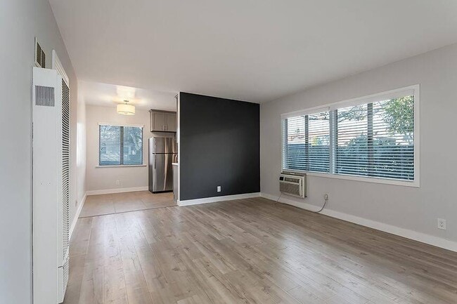 Building Photo - 2.0 bedroom in Temple City California 91780