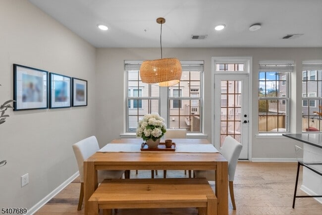 Building Photo - 105 Robeson St