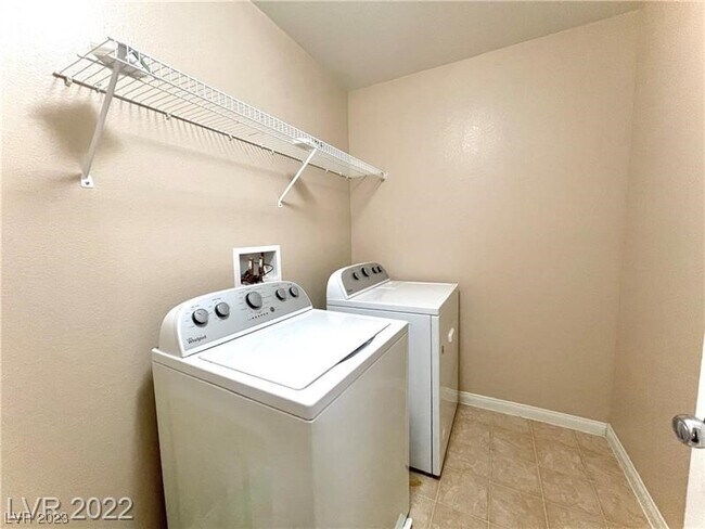 Building Photo - 9912 Blue Villa Ct