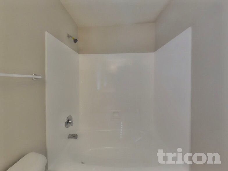 Building Photo - 6837 W Gary Way