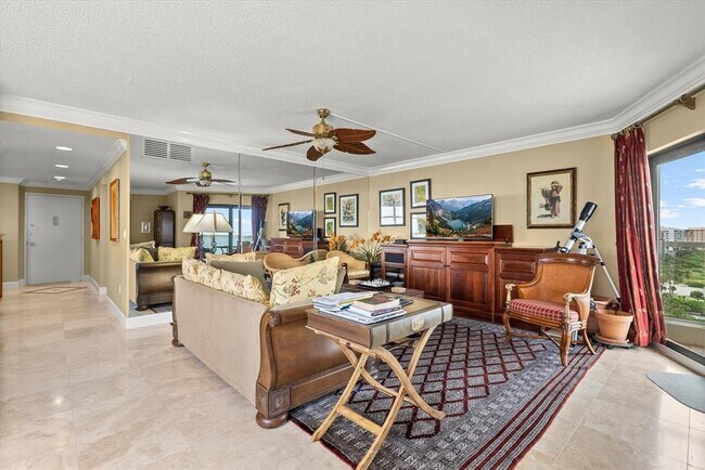 Building Photo - 1000 Longboat Club Rd