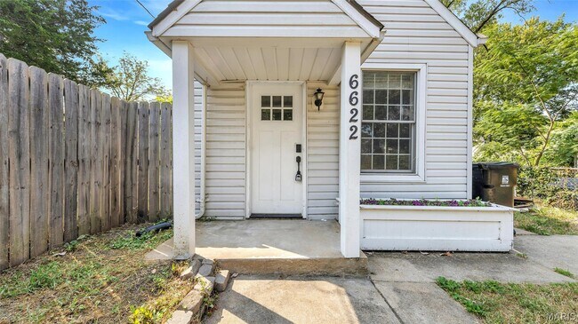 Building Photo - 6622 Crest Ave