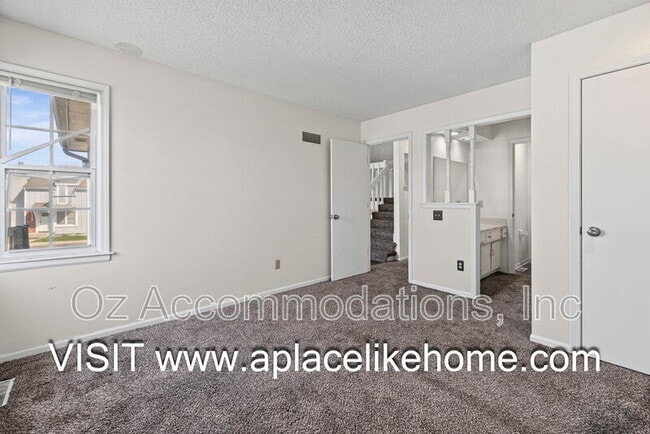 Building Photo - 530 SE Hampton St