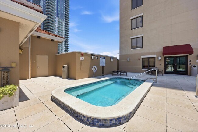 Building Photo - 1478 Riverplace Blvd