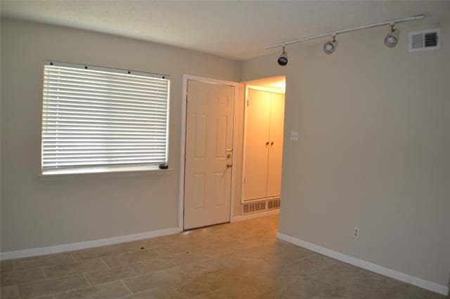 Building Photo - 5616 Harvest Hill Rd