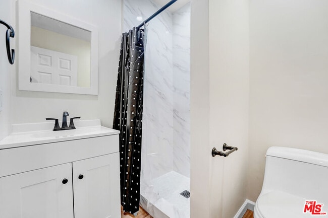 Building Photo - 845 N Hagar St