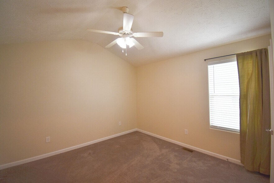 Building Photo - 5335 Tony Lama Ln
