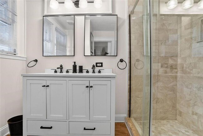 Building Photo - 203 Winter Ave