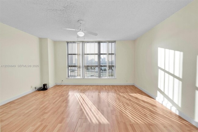 Building Photo - 3530 Mystic Pointe Dr