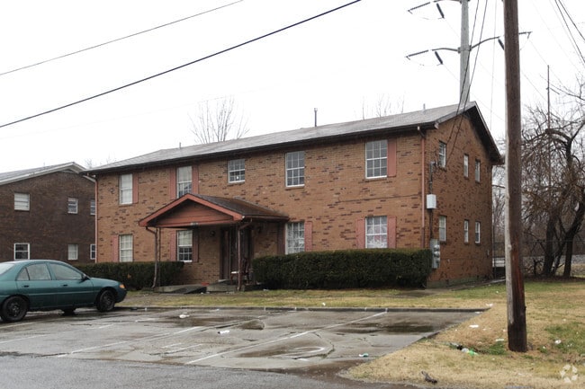 Primary Photo - 10318 Greentree Ln