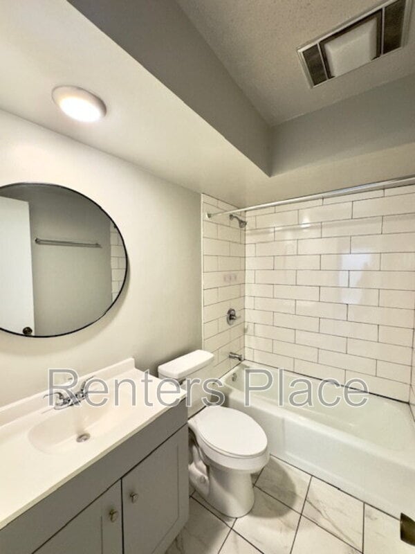 Building Photo - 6304 S 115th E Pl