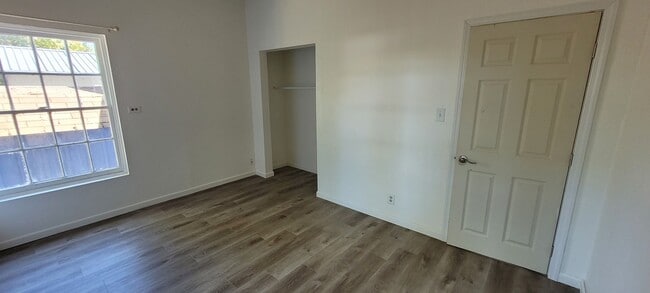 Building Photo - Cozy and Spacious Home for Rent