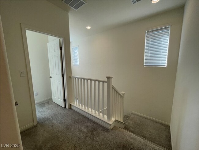 Building Photo - 11751 Emerald Lk Ave