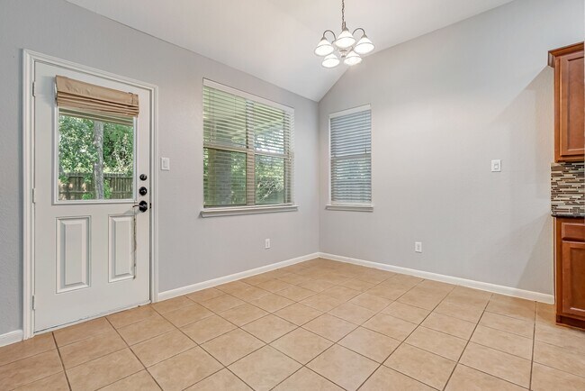 Building Photo - 146 Black Swan Pl