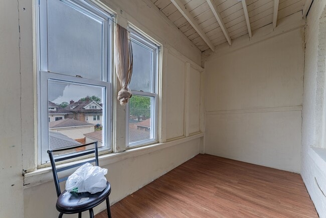 Building Photo - 2104 S 49th Ave