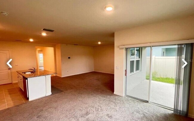 Building Photo - 2073 Doe Run Dr